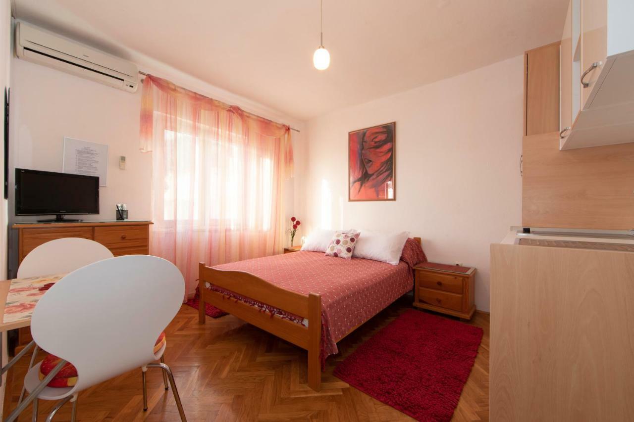 Apartmani Darinka Baska Voda Exterior photo