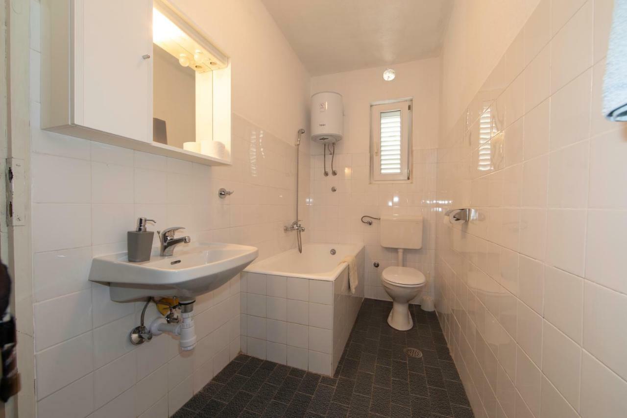 Apartmani Darinka Baska Voda Exterior photo